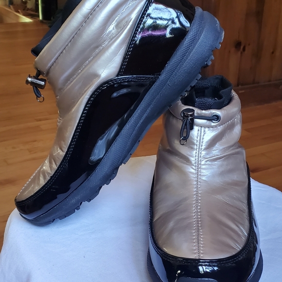 Sporto Tracy Waterproof Bootie Size 8m 